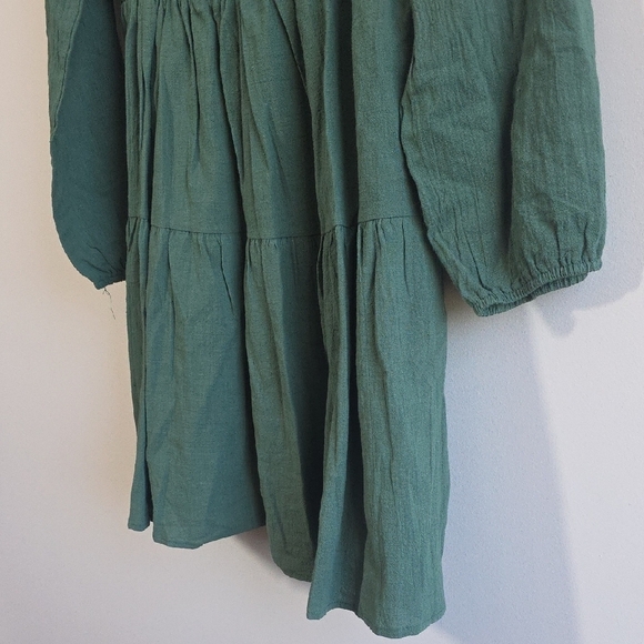 FANCYINN - NWOT Long Sleeve Green Dress With Lining And Pockets - Size Medium - Picture 3 of 6